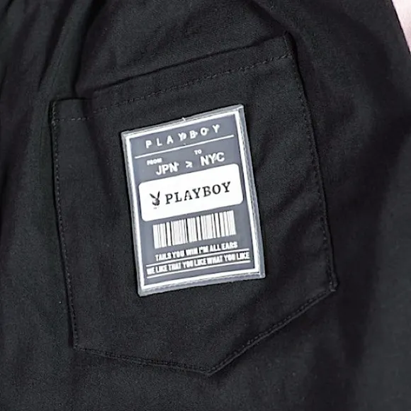 🅽🅴🆆 𝗥𝗔𝗥𝗘 𝐏𝐋𝐀𝐘𝐁𝐎𝐘 black skort with buckles, size Medium