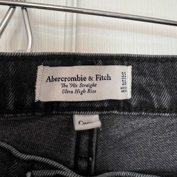 Abercrombie and Fitch High Rise 90s Relaxed Jean