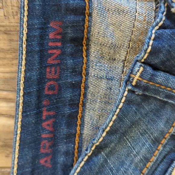 ARIAT Ruby Caliente slim fit bootcut cowgirl jeans medium wash sz 30R 30x31.75L