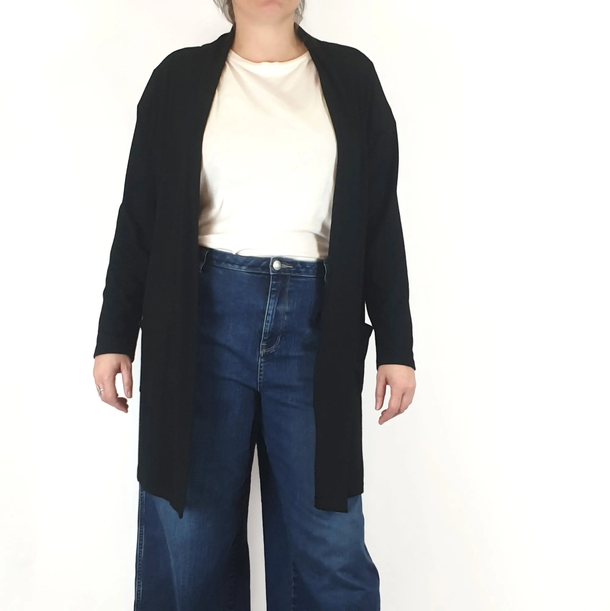 Basics by Threads black top size XL