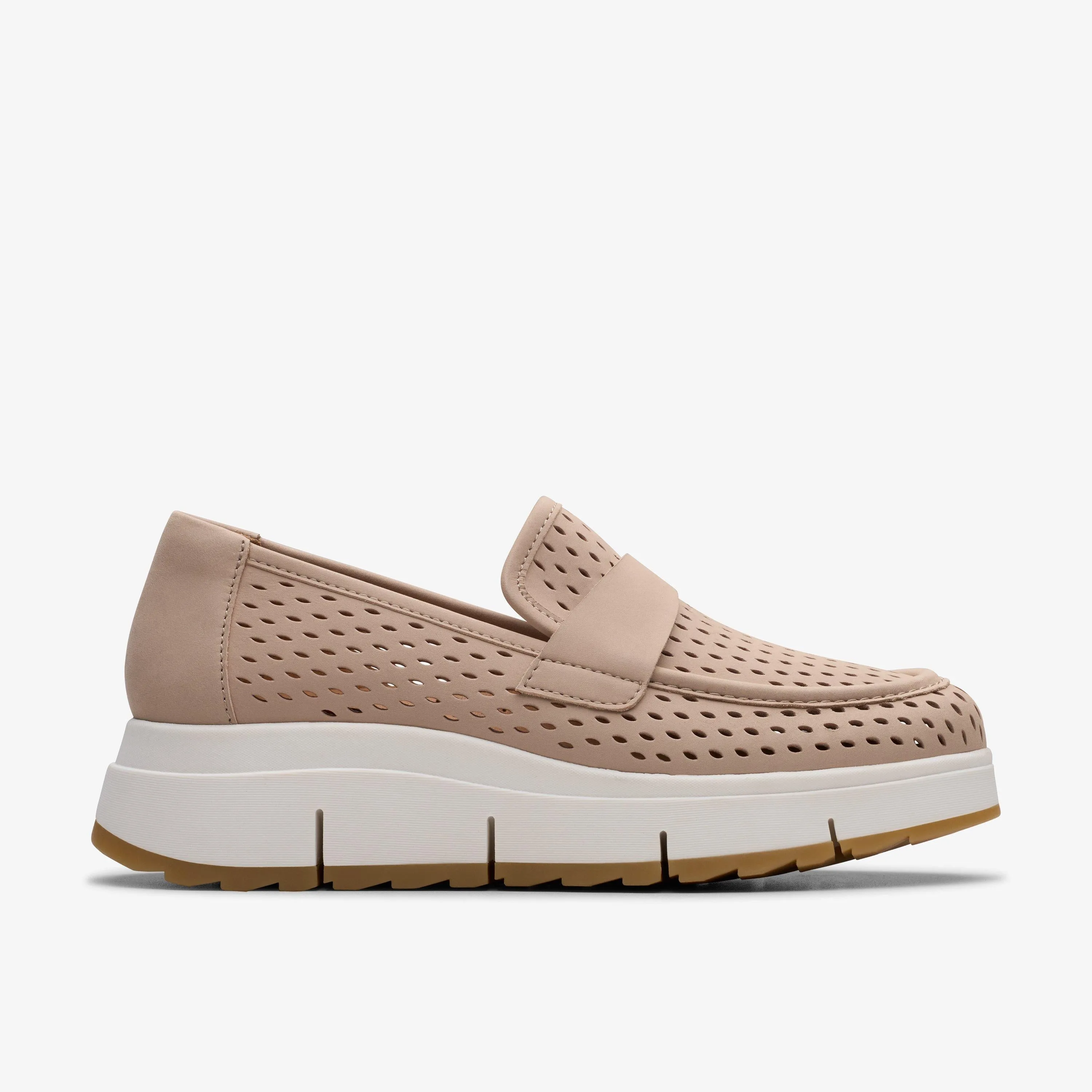 Clarks Women's Loriini Edge Sand Nubuck 26181449