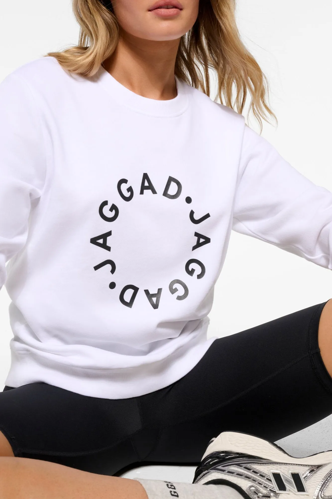 CLASSIC CIRCLE SWEATER WHITE