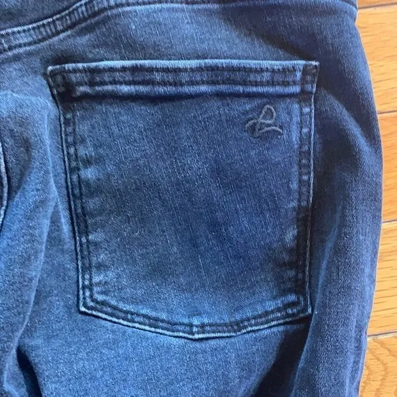 DL1961 Florence Instasculpt Dark Blue Denim Jeans size 29 Raw Edge Leg