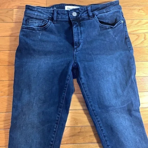 DL1961 Florence Instasculpt Dark Blue Denim Jeans size 29 Raw Edge Leg