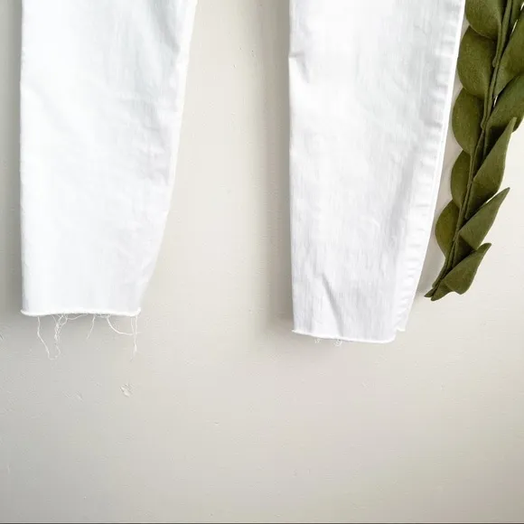 Eileen Fisher White Raw Hem Slim Fit Jeans