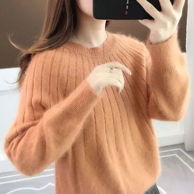 Elegant, soft women's WolffMode sweater