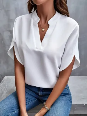 Elegant women's shirt with V-cut-modern & versatile