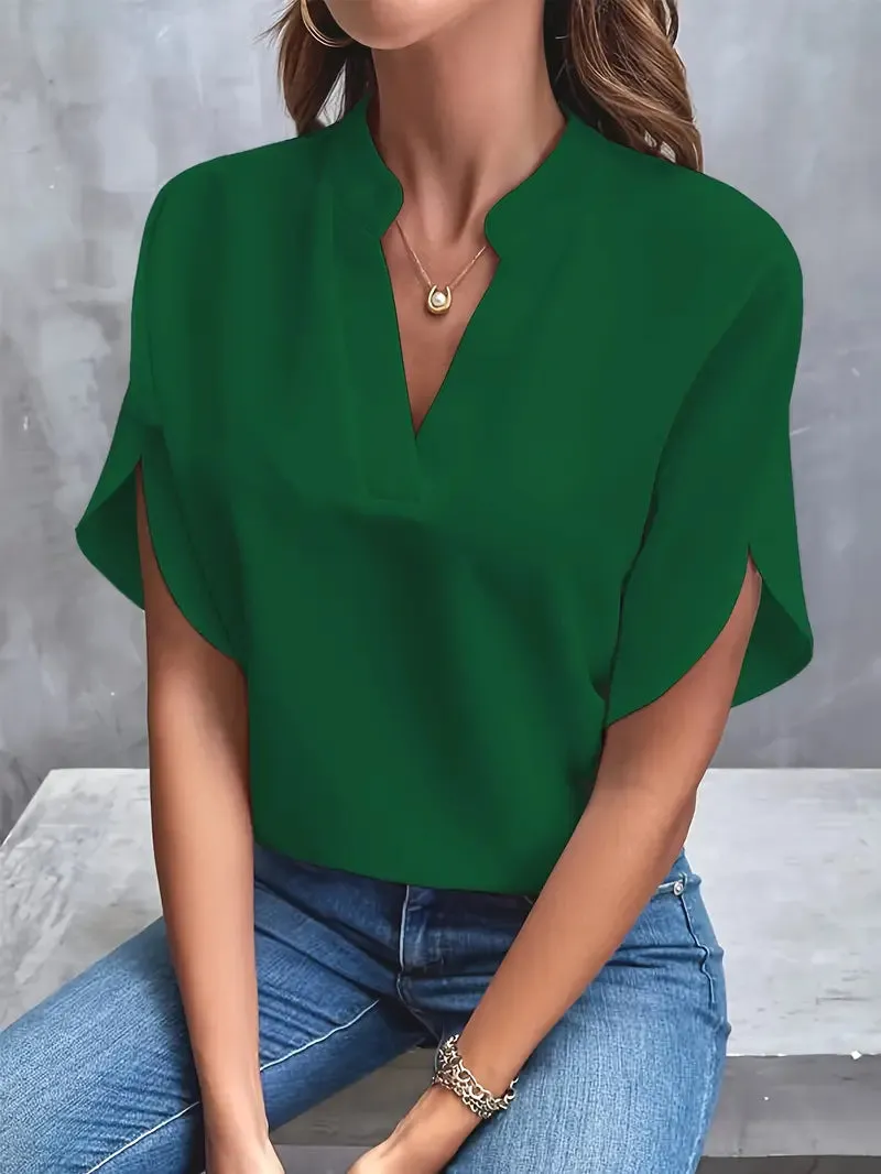 Elegant women's shirt with V-cut-modern & versatile