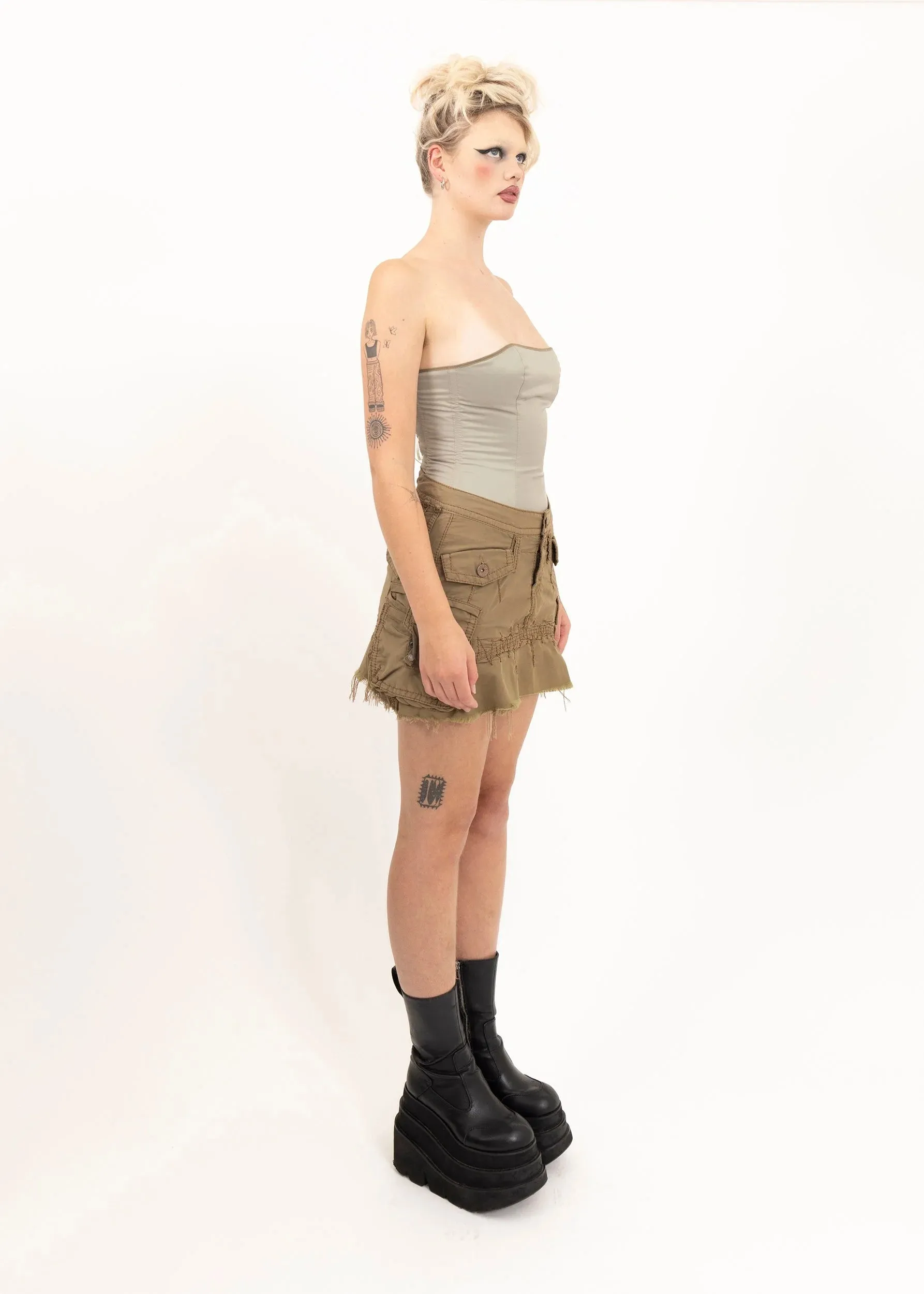 Engineered cargo style mini skirt