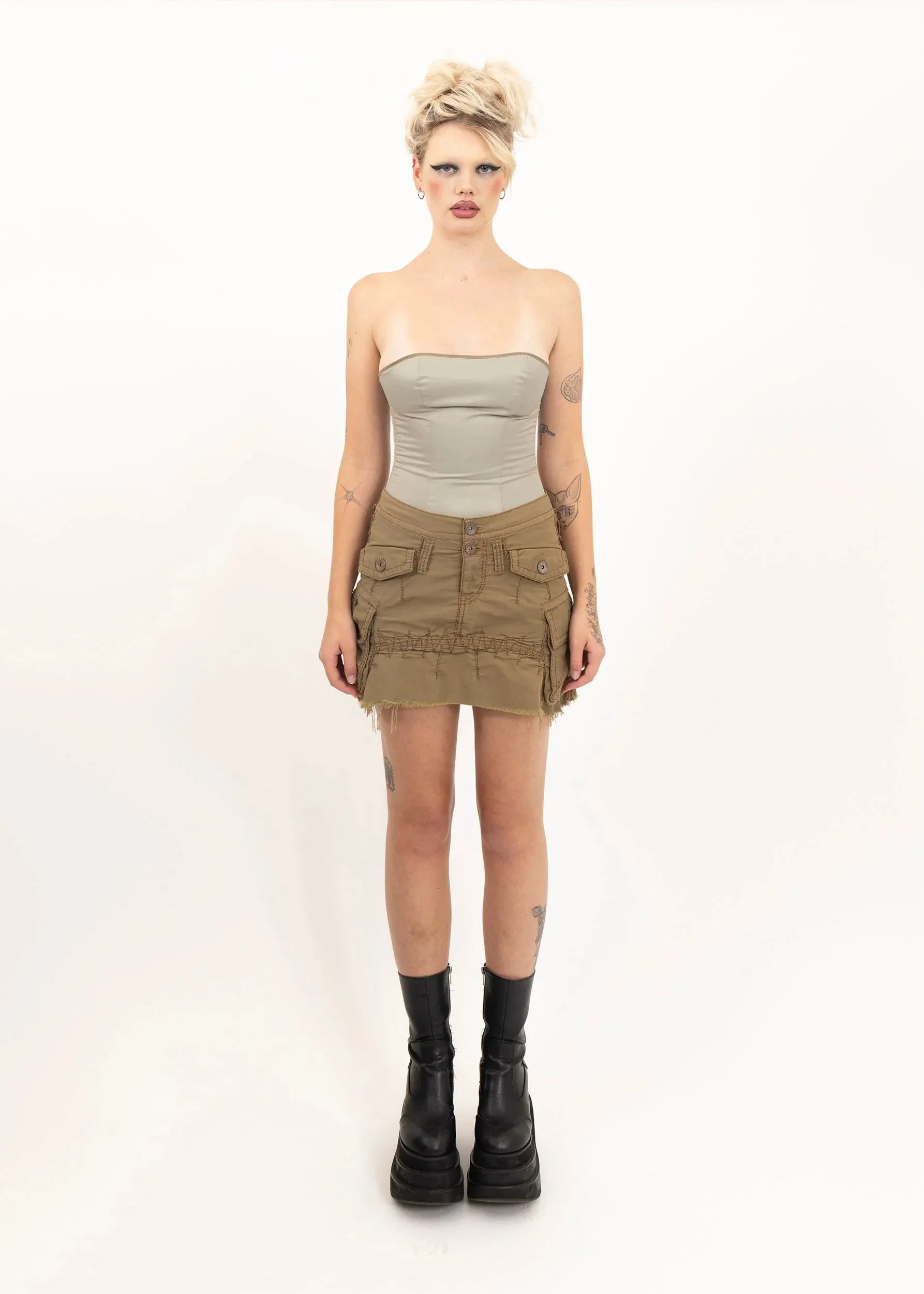Engineered cargo style mini skirt