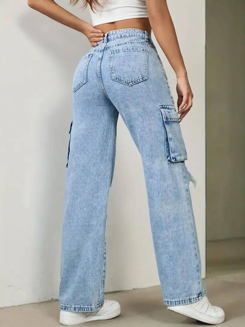 Fearless Fit Knee-Rip Cargo Jeans