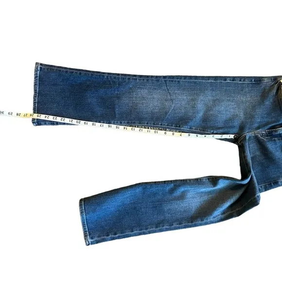 FRAME Le Crop Mini Boot jeans in EUC size 24