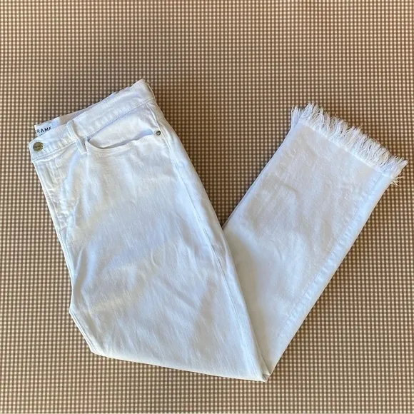FRAME Le High Straight Blanc white jeans raw hem. Size 32