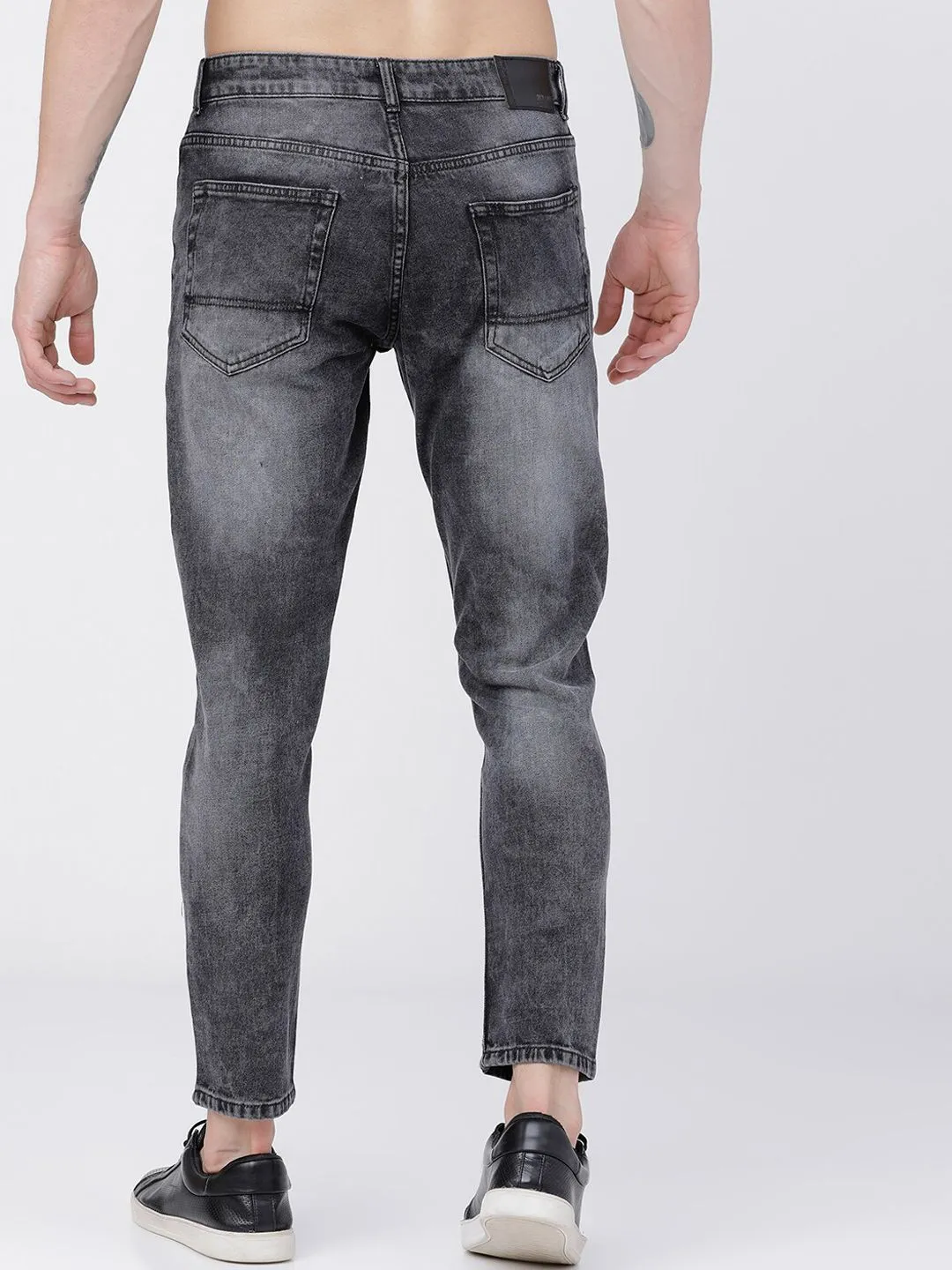 HIGHLANDER Men Grey Tapered Fit Mid-Rise Clean Look Stretchable Jeans