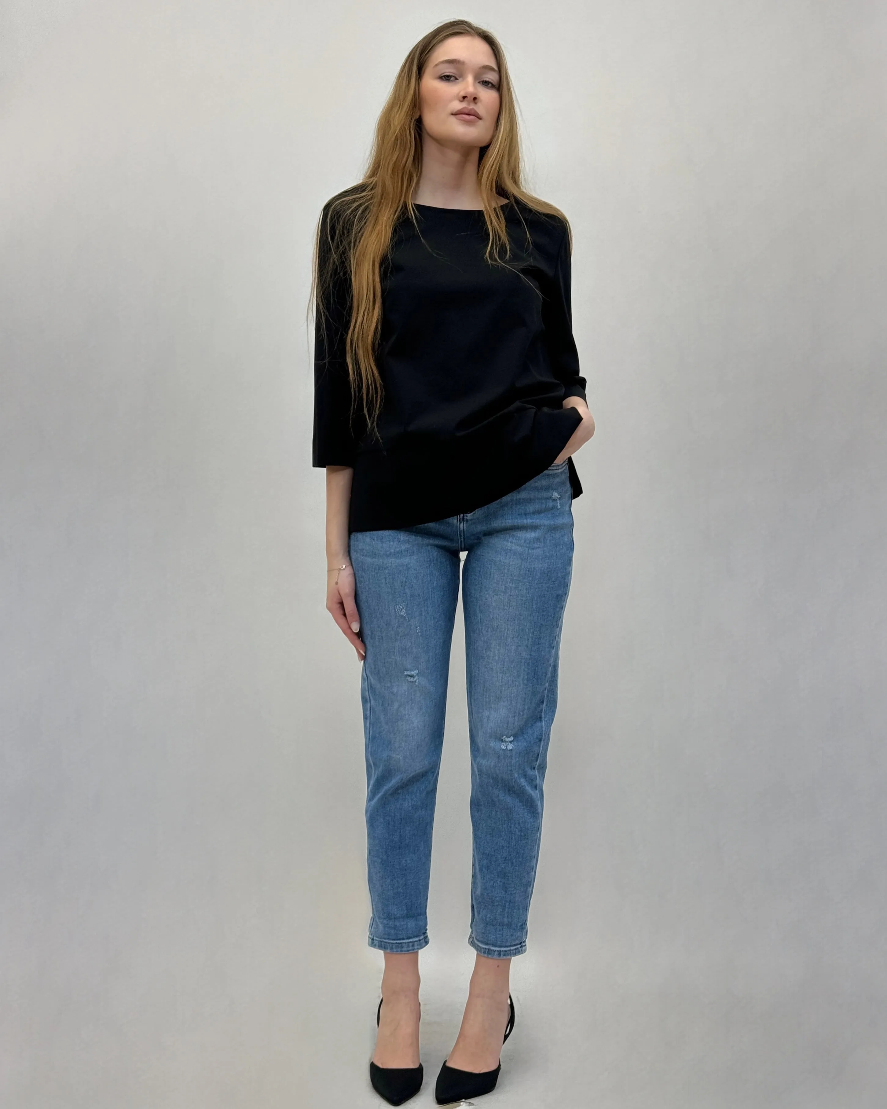 Jeans mum fit con cintura