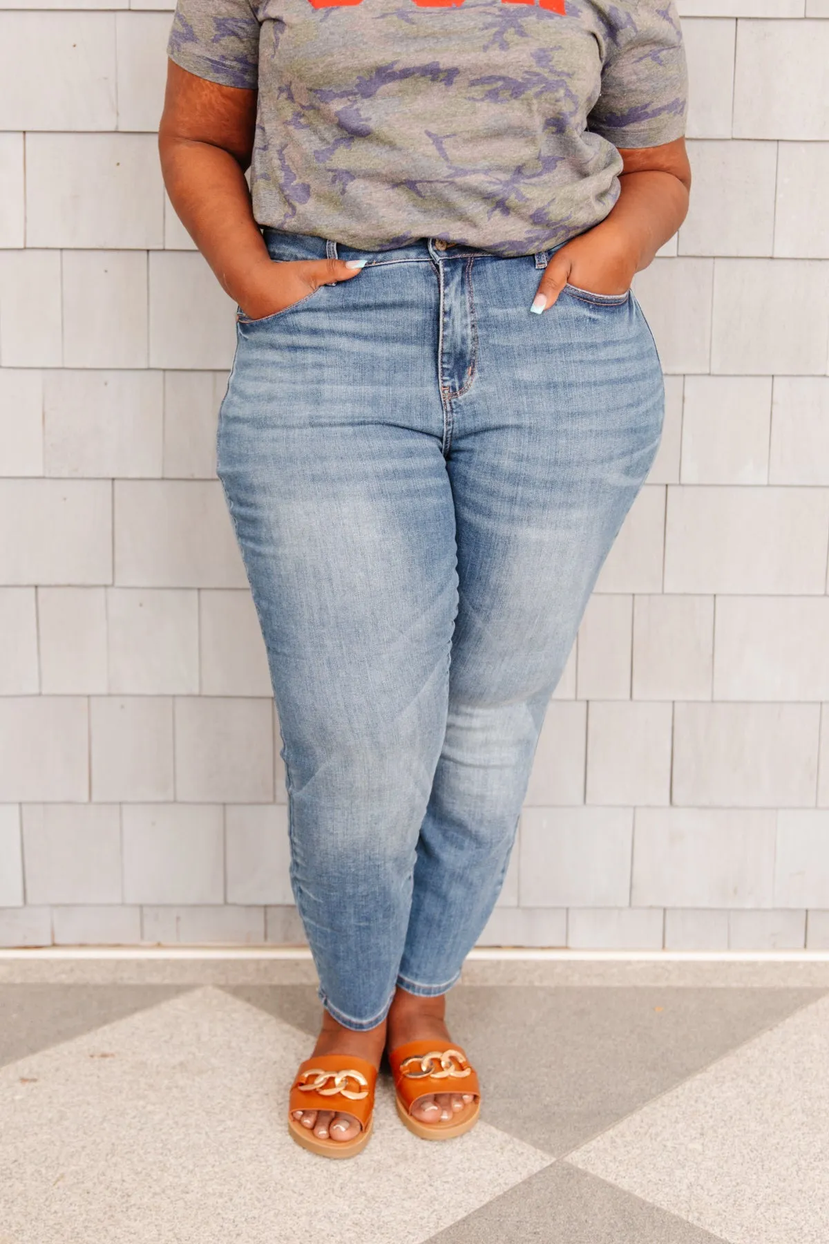 JUDY BLUE High Waist Slim Fit Jeans