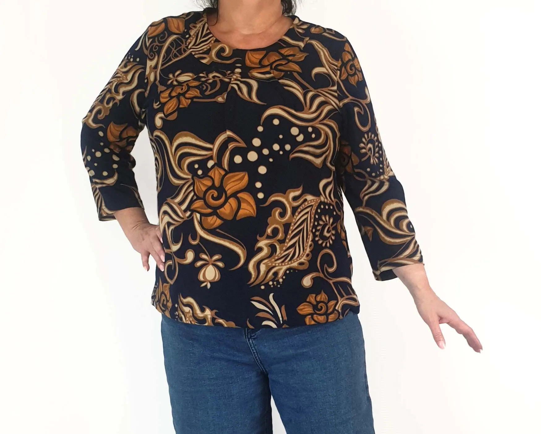 Kate Harris Australia wool mix unique print jumper size 20 (best fits size 16)