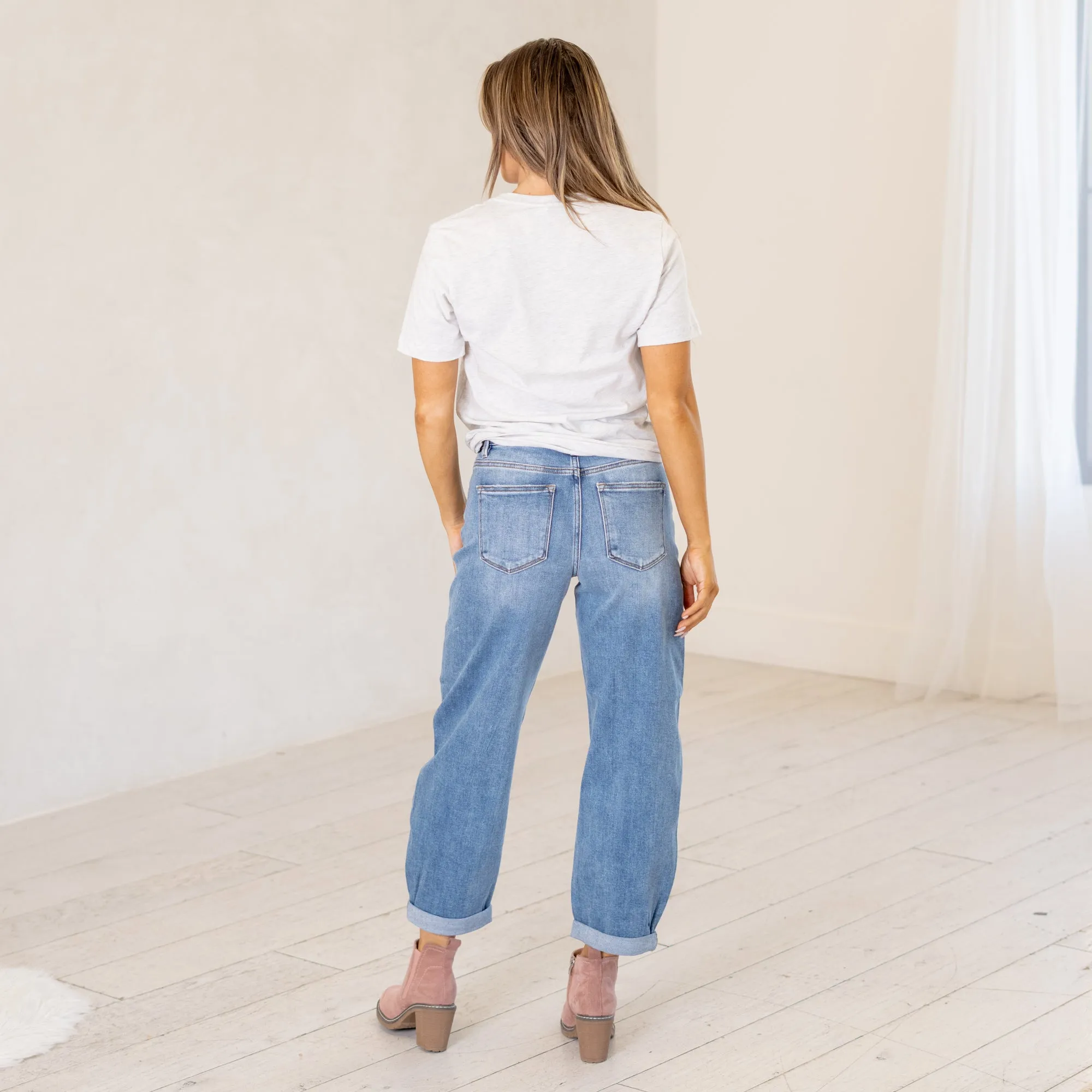 Kiara High Rise Cropped Barrel Fit