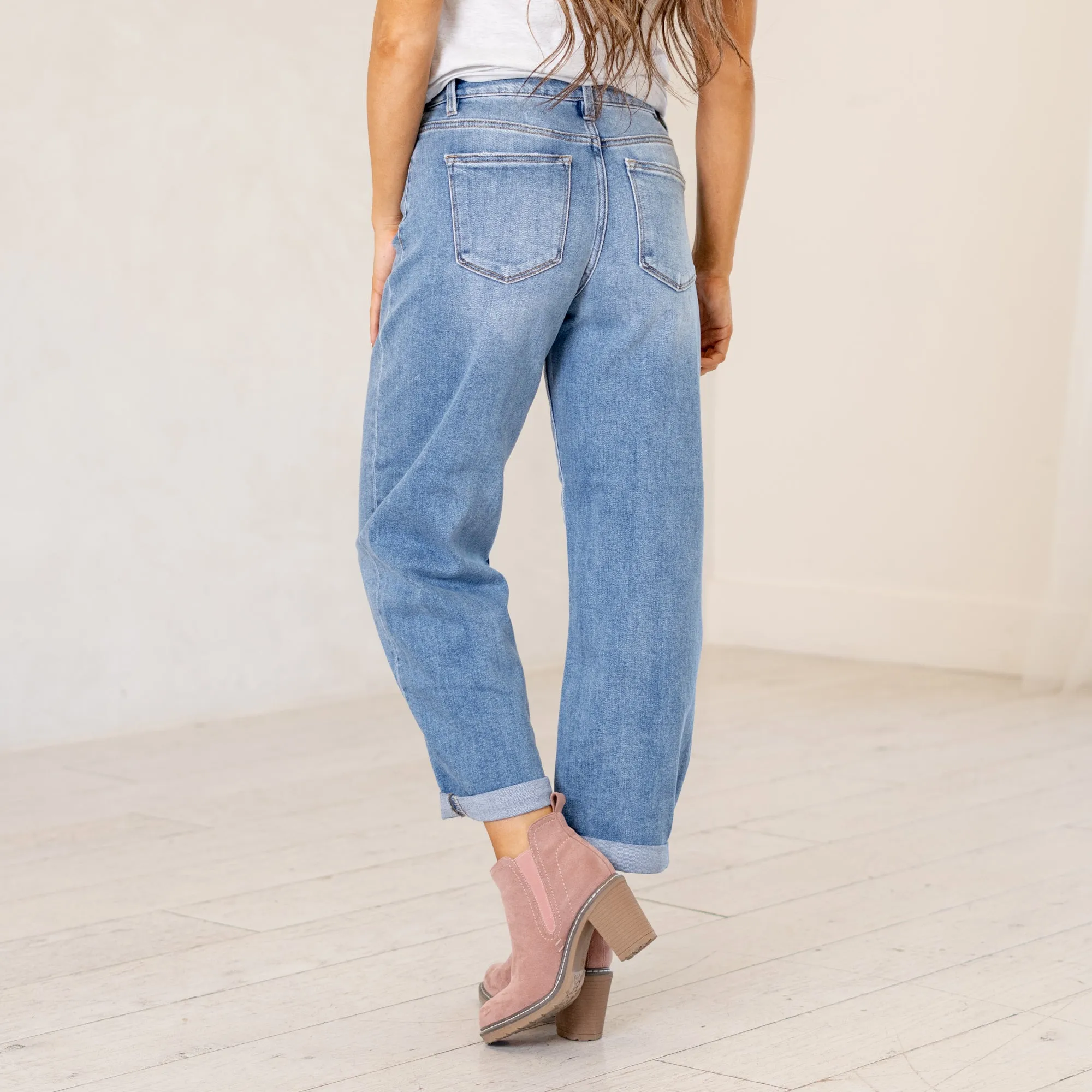 Kiara High Rise Cropped Barrel Fit