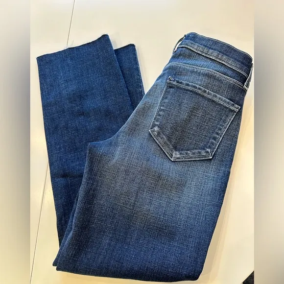 L'AGENCE Sada H/R Crop Slim Jean Castaic Sz 25 NWOT