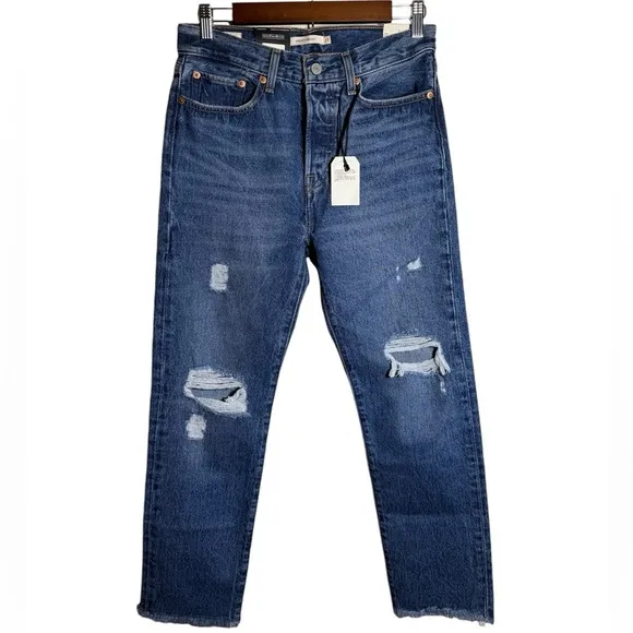Levi’s Wedgie Straight Cropped Jeans in Carry Kerry Medium Wash Size 27 NWT