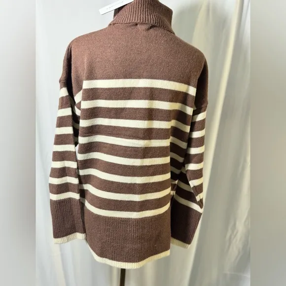 Line &amp; Dot NWT brown super soft turtleneck sweater size small Revolve