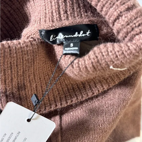 Line &amp; Dot NWT brown super soft turtleneck sweater size small Revolve