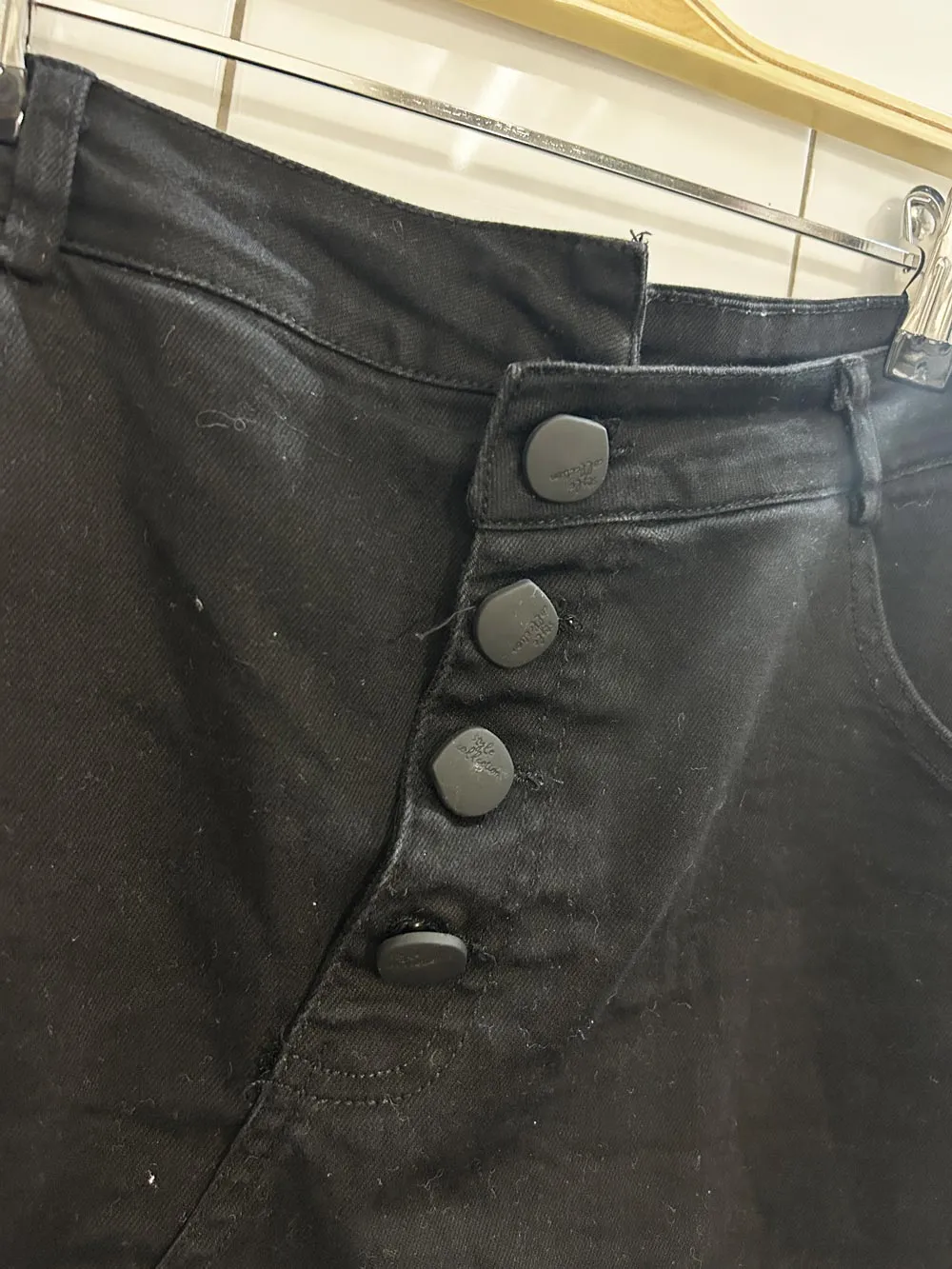 linuoer button fly mini skirt