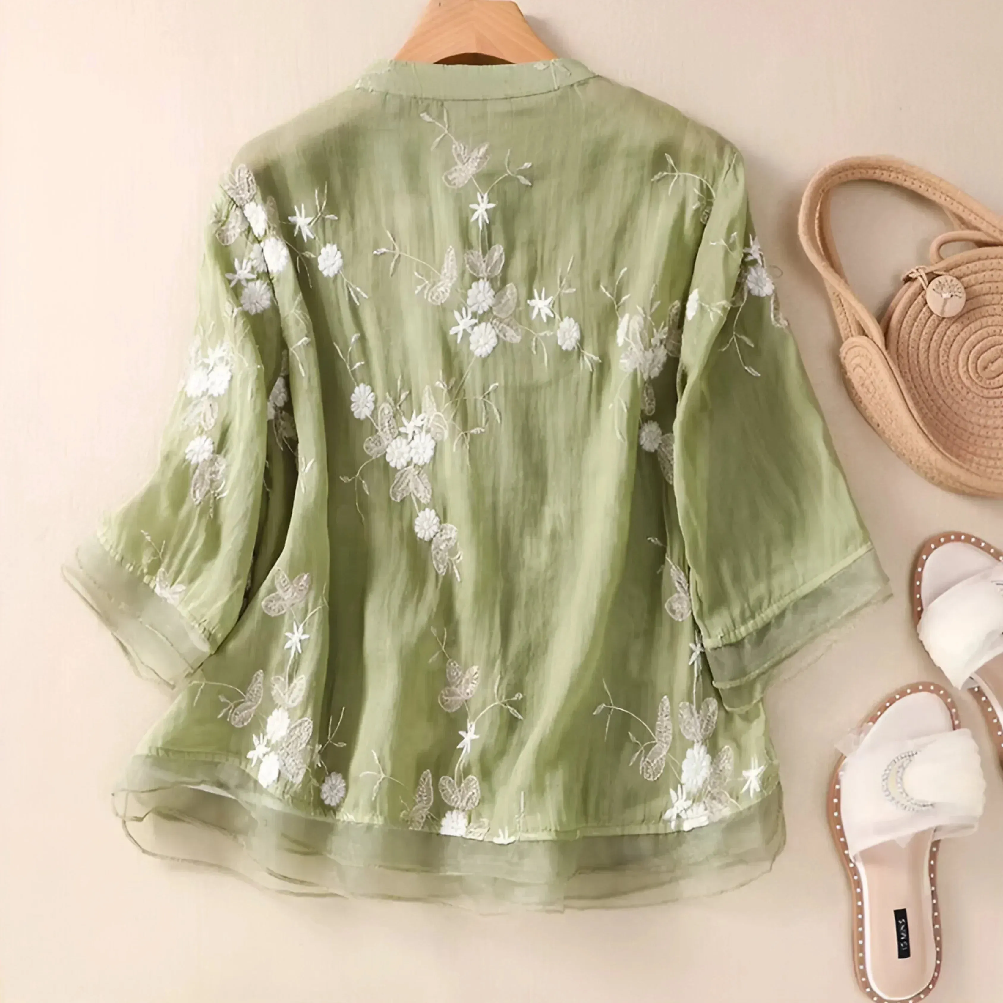 Magda | Embroidered Floral Blouse