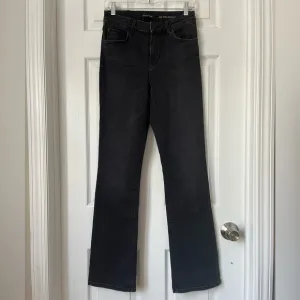 Massimo Dutti Mid Rise Boot Cut Stretchy Fit black denim jeans size 4