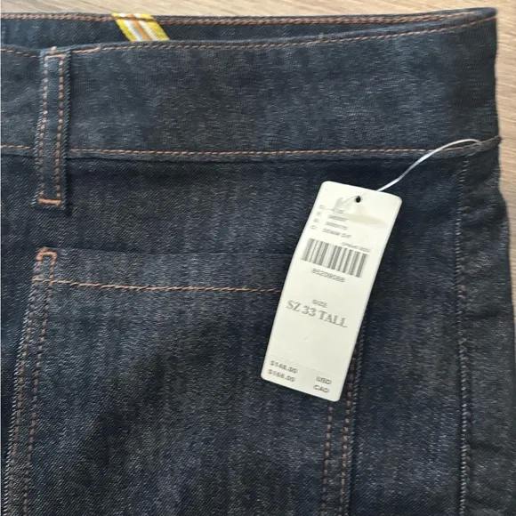 Mauve  Anthropology size 33 tall Women's Dark Blue Jeans. New