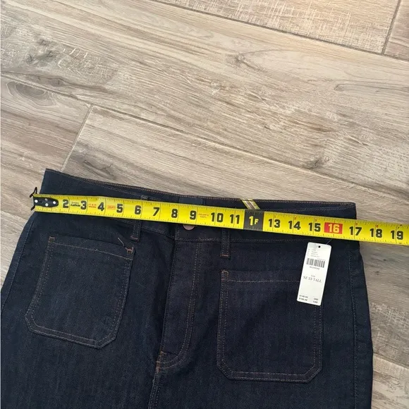 Mauve  Anthropology size 33 tall Women's Dark Blue Jeans. New