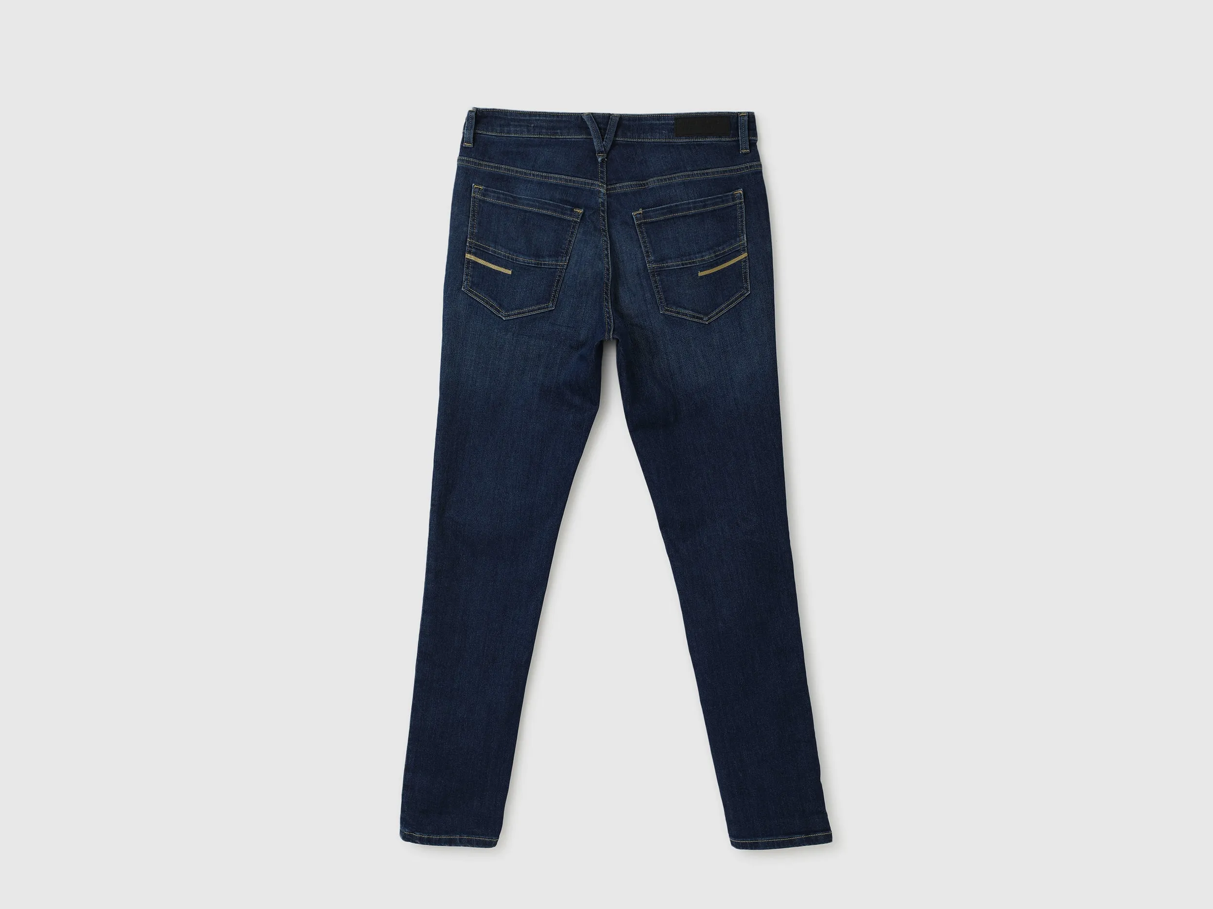 Men Solid Skinny Fit Jeans