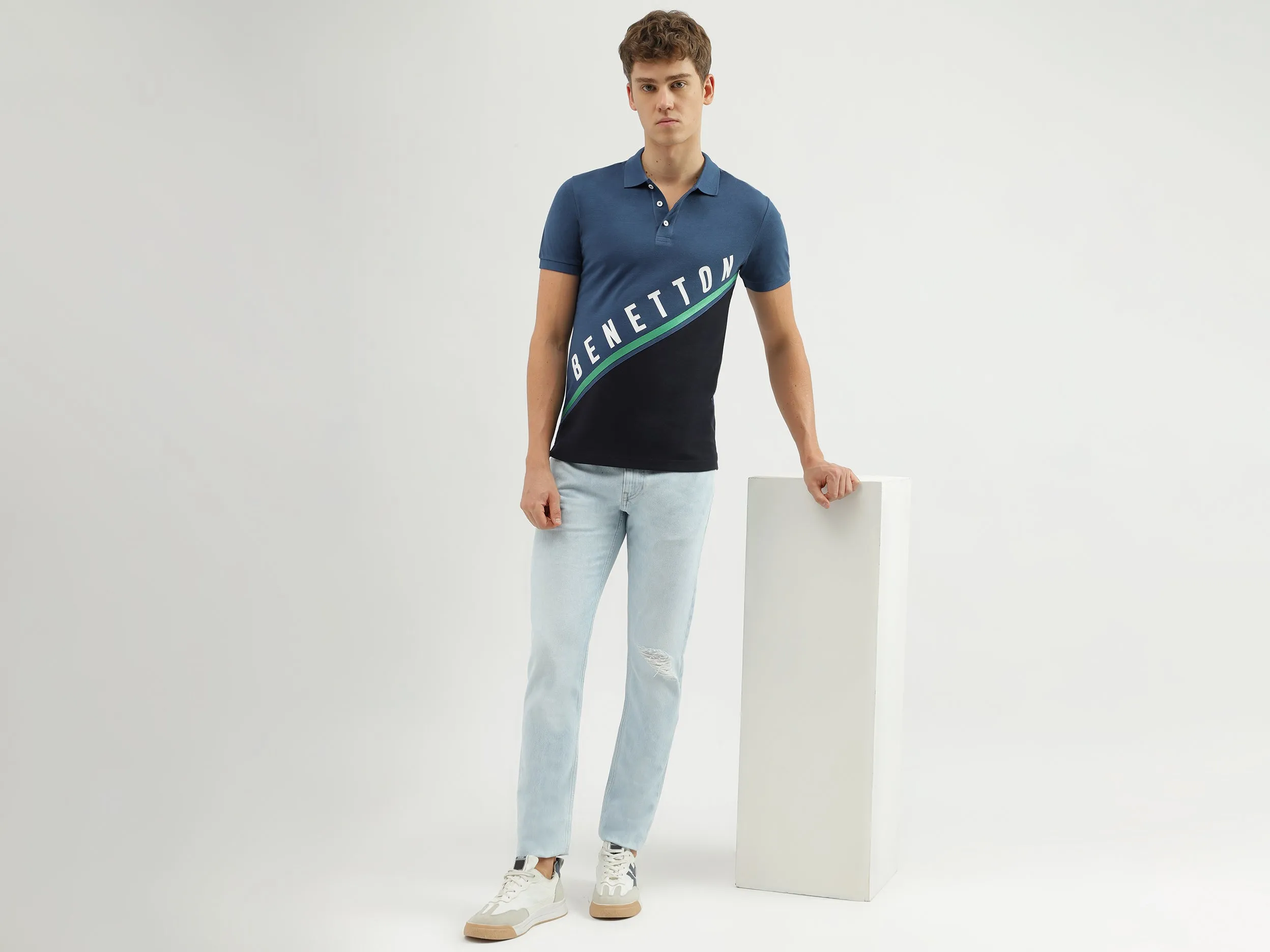Men's Solid Slim Tapered Fit Jeans