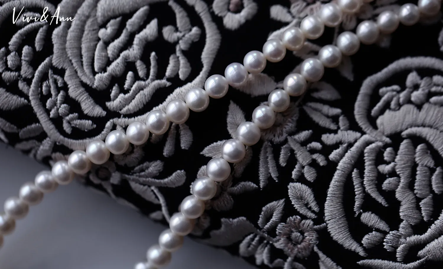 Multi-way Versatile Freshwater Pearl Choker with 18K Clasp Necklace
