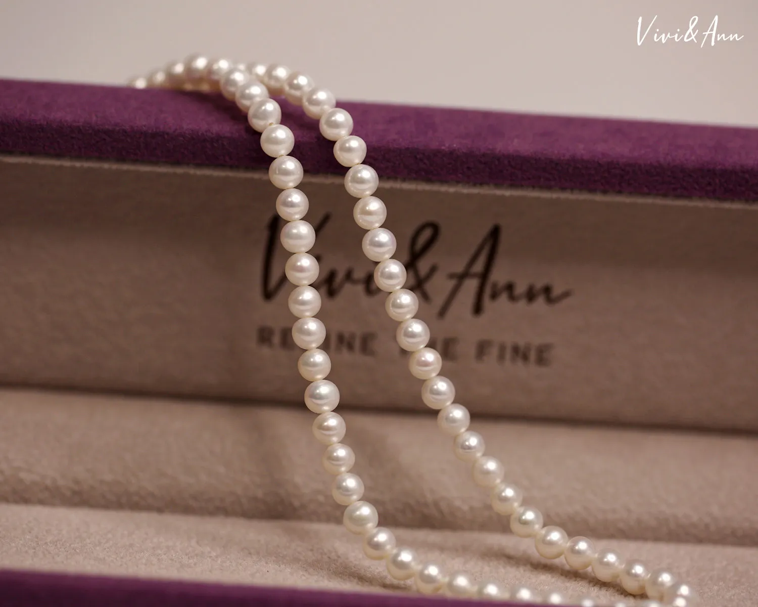 Multi-way Versatile Freshwater Pearl Choker with 18K Clasp Necklace