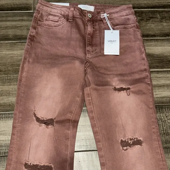 New Vervet High Rise Dark Mauve DistressedBootcut Jeans 31