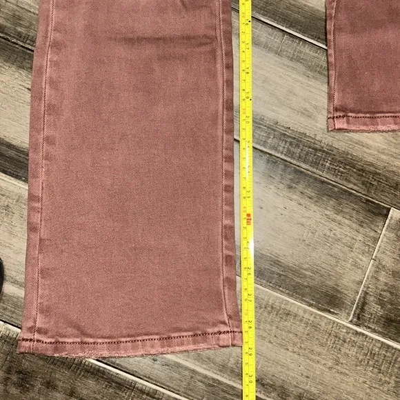 New Vervet High Rise Dark Mauve DistressedBootcut Jeans 31