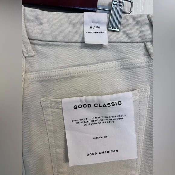 NWT Good American, Good Classic Jeans, Skinnyish Fit, Size 6 in Bone