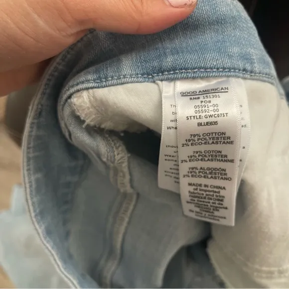 NWT Good American Women's Sz 18 Good Waist Crop Denim Jeans Distressed GWC075T