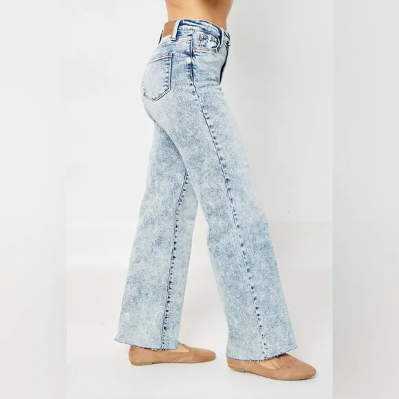 NWT Judy Blue High Waist Mineral Wash Raw Hem Wide Jeans