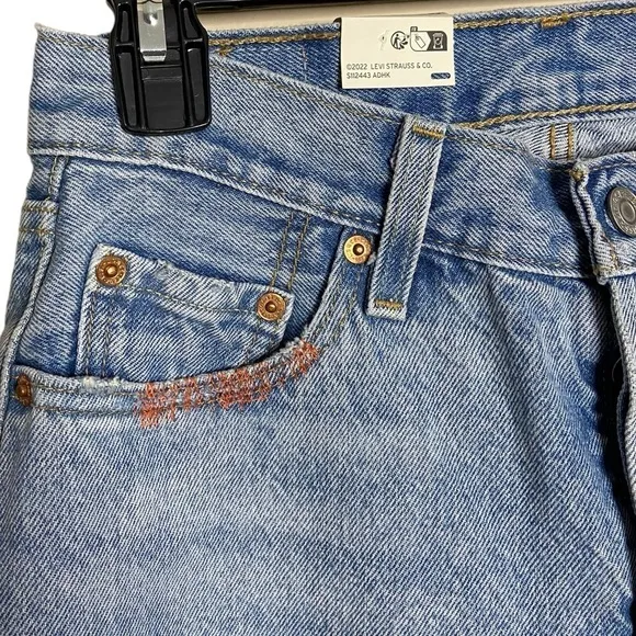 NWT Levi's 501 90's Distressed Jeans 150th Anniversary size 25x30
