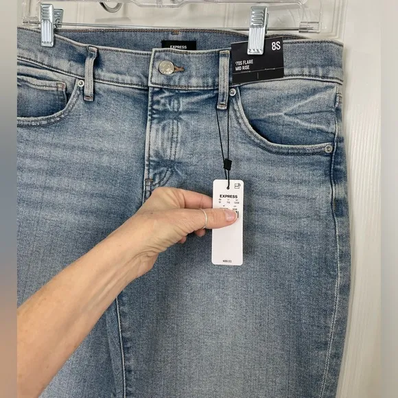 NWT Mid Rise Light Wash Front Vent '70sFlare Jeans Size 8S