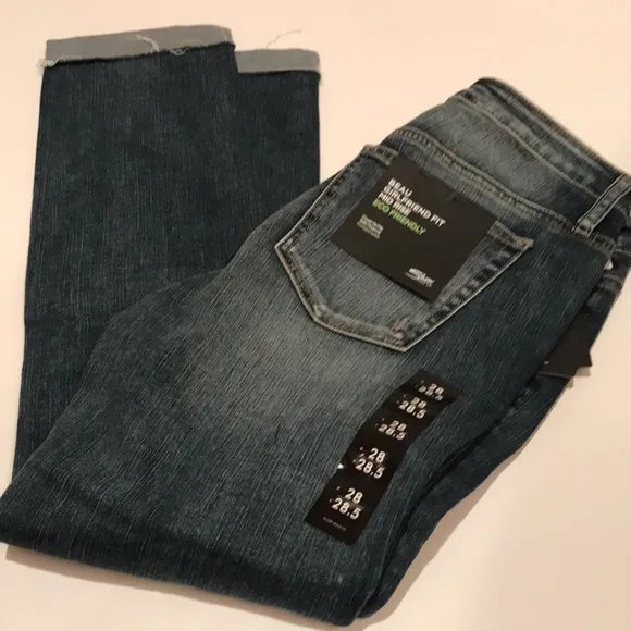 NWT SILVER JEANS BEAU GIRLFRIEND FIT MID RIDE CROP ANKLE HOLES 28 rips