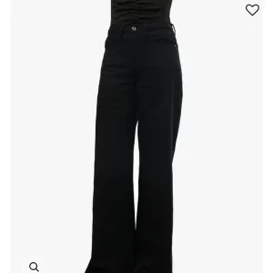 NWT We Wore What Wide Leg High Rise jeans size 24