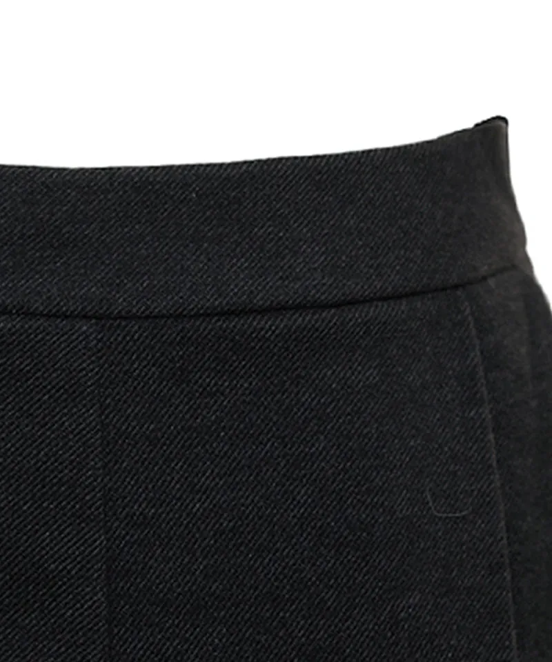 Q.C PLAY: Wool Pile Pin Tuck Pocket Skirt Shorts - 2 Colors