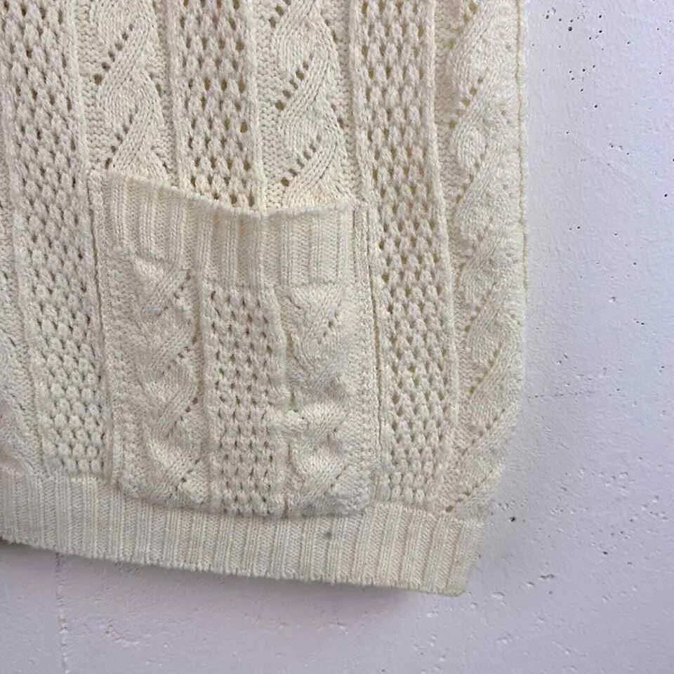 Raje LTD American Vintage Women's Oversized Knit Sweater Vest – Cream White, Medium