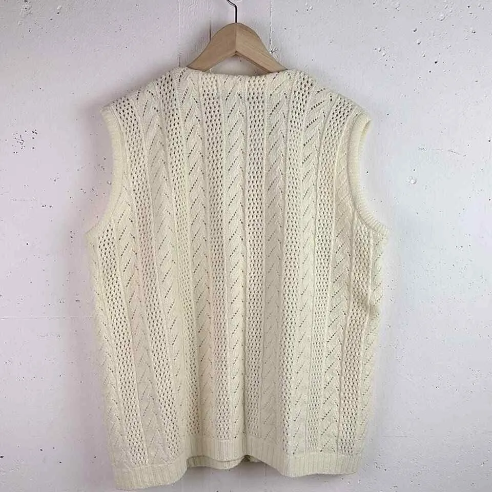 Raje LTD American Vintage Women's Oversized Knit Sweater Vest – Cream White, Medium