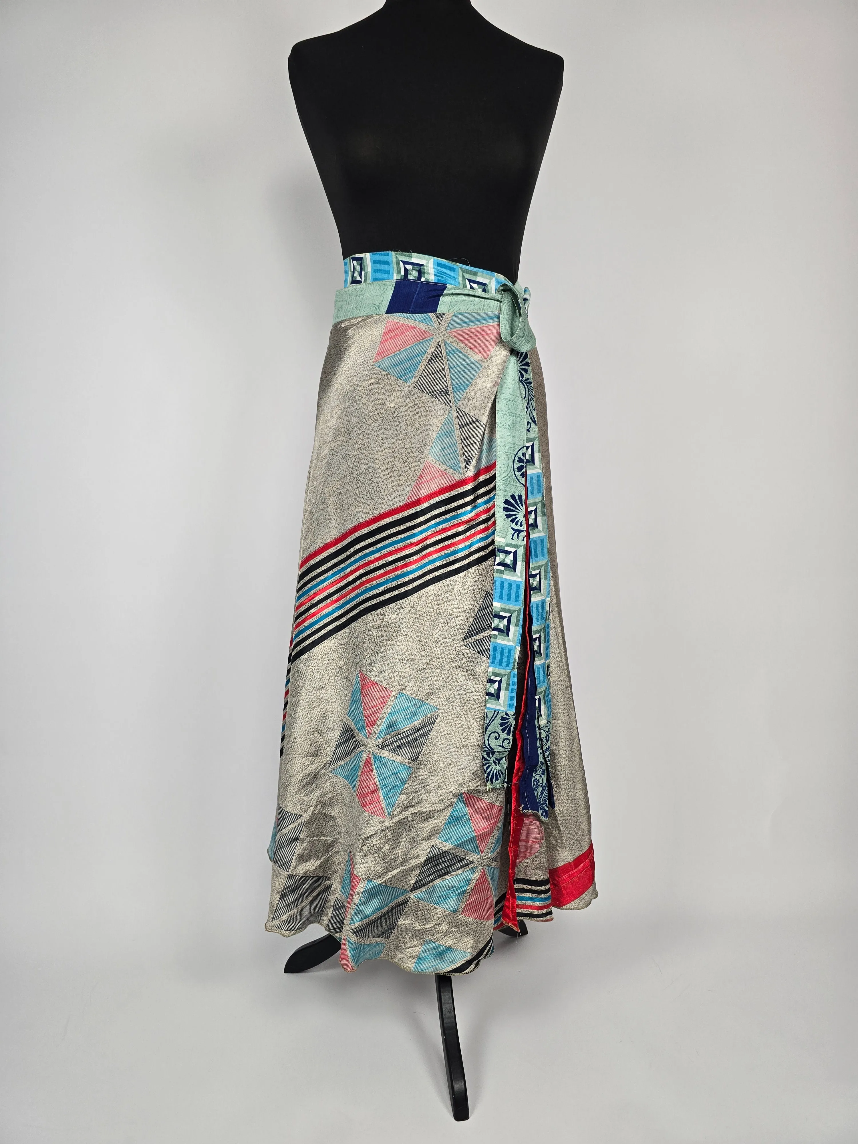 Reversable flattering Indian gypsy wrap skirt, made from vintage silk-mix saree fabrics with Oriental & floral print #58