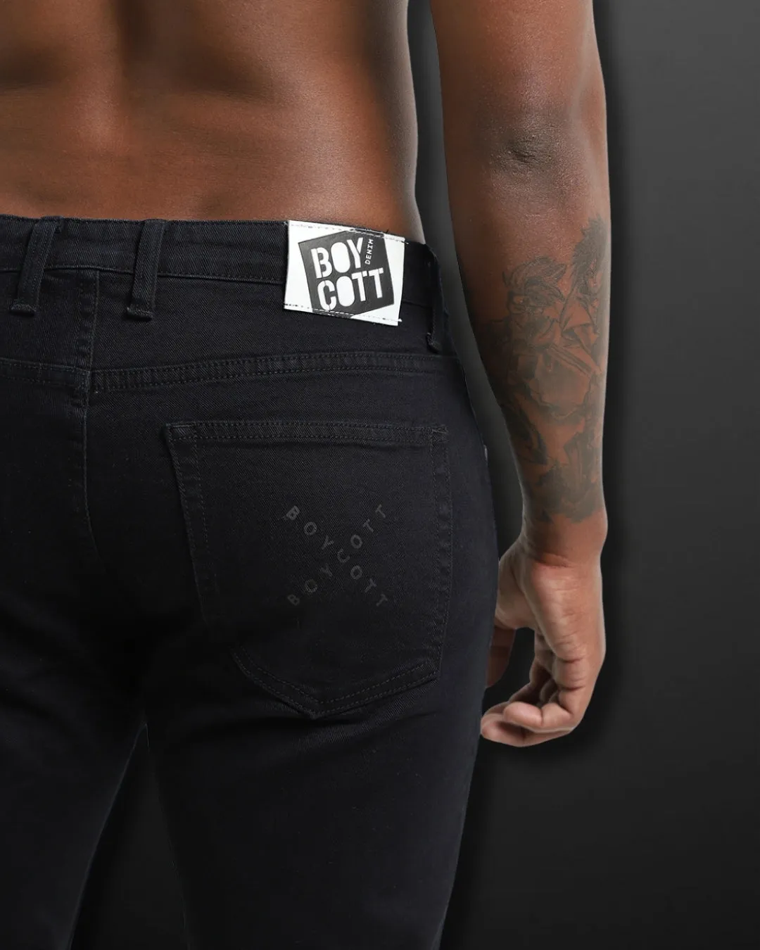 SLIM FIT JEANS